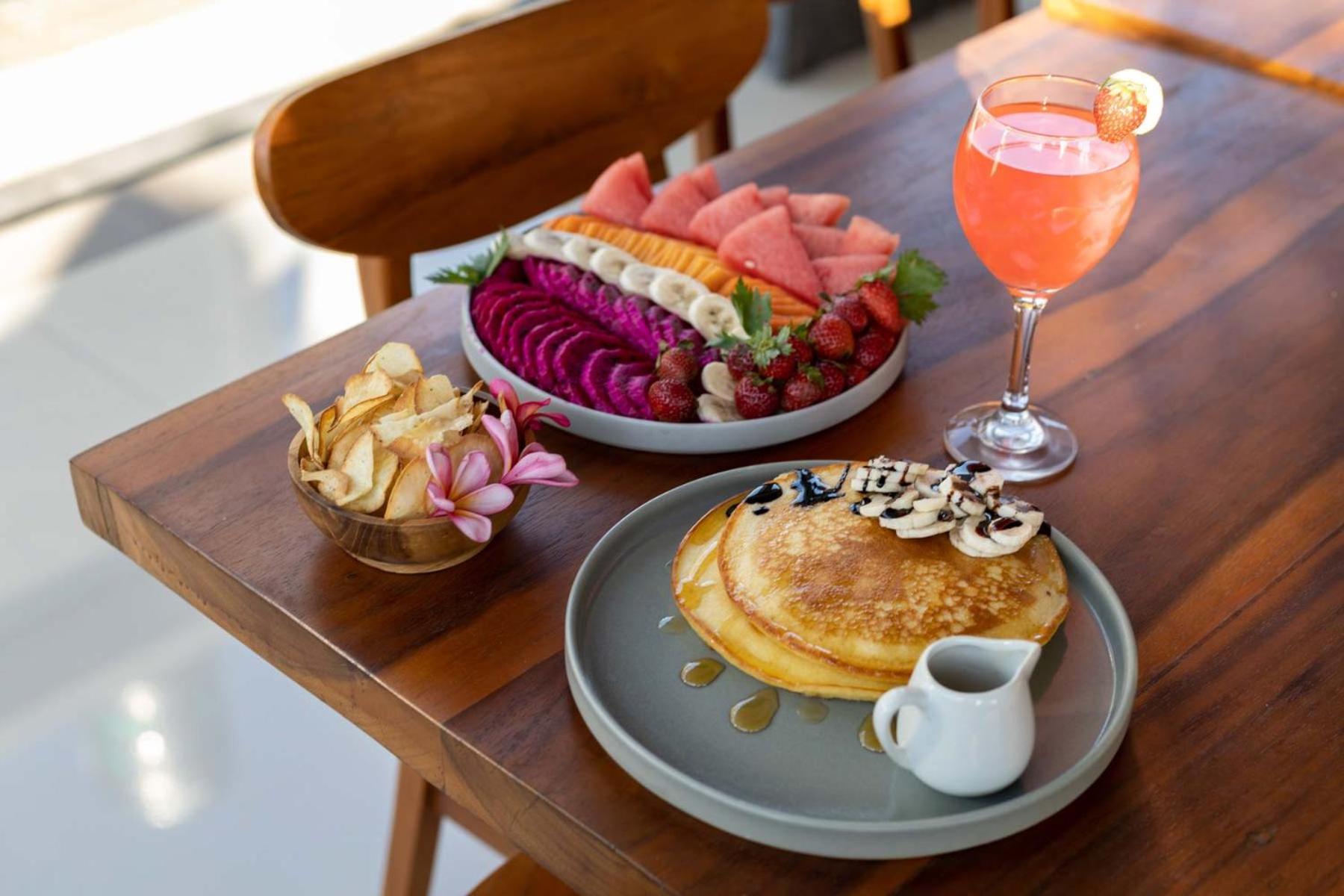 Phoenix Bed And Breakfast 4 Canggu Buitenkant foto